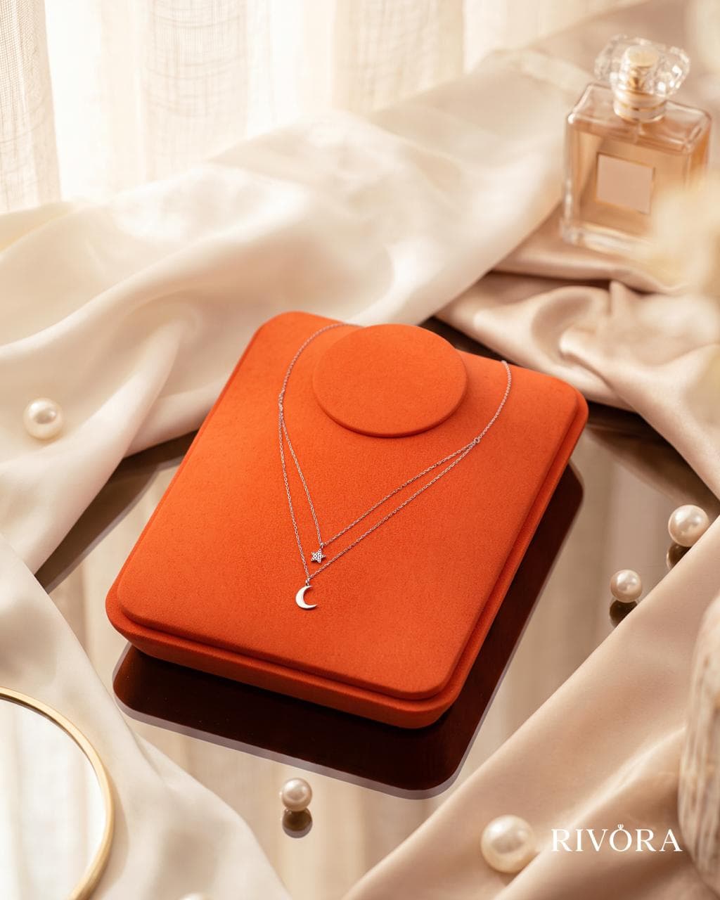 سلاسل | Necklaces