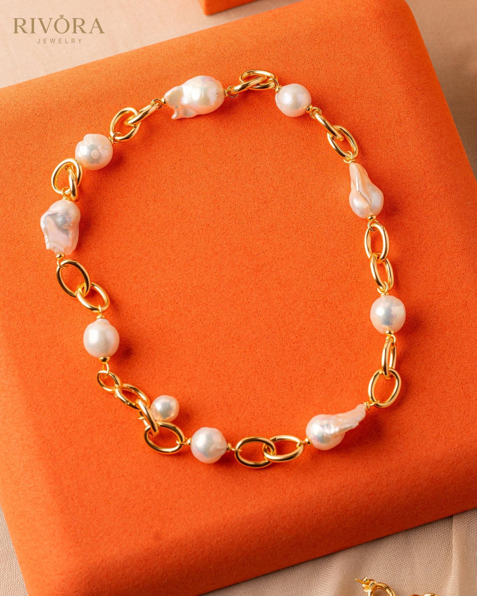 PEARL CHAIN